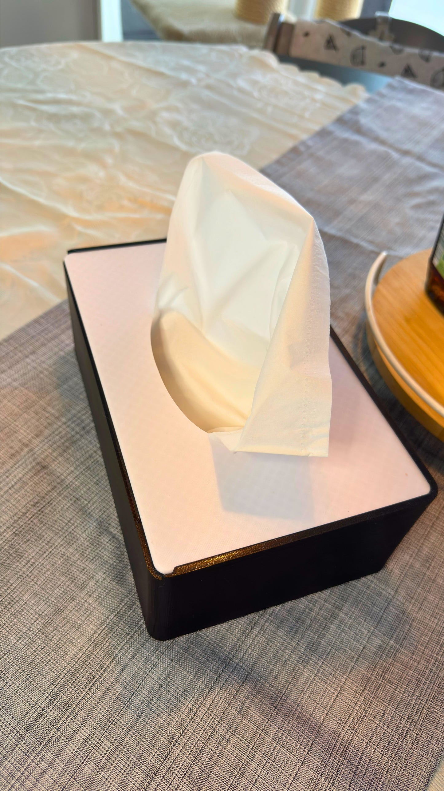 Unruhige Taschentuchboxen vermeiden – Schlichte Box für Zupfboxen (dm & Rossmann)