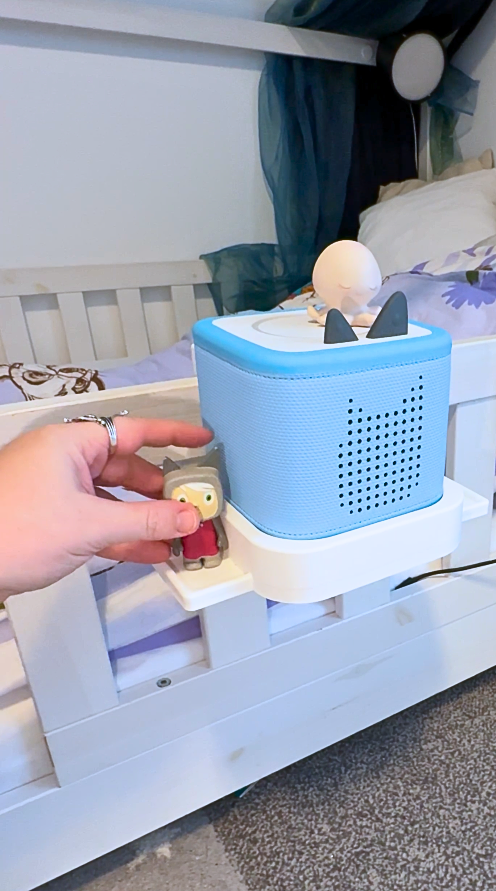 Kein fester Platz für die Toniebox im Bett – Halterung für Toniebox 2 (Einhang 20 mm)